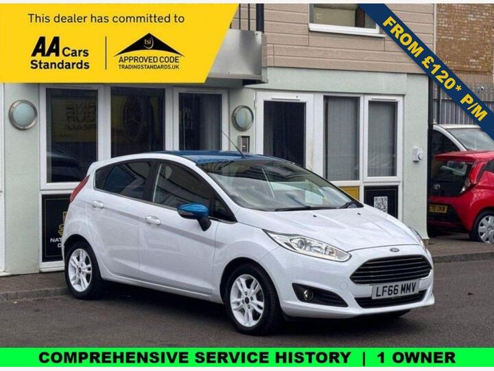 Ford FIESTA 1.0T EcoBoost Zetec White Edition Euro 6 (s/s) 5dr