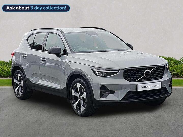 Volvo XC40 2.0 B3 MHEV Plus Dark DCT Auto Euro 6 (s/s) 5dr