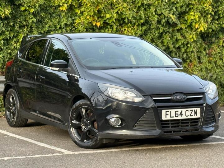 Ford Focus 1.6 Zetec Navigator Powershift Euro 5 5dr