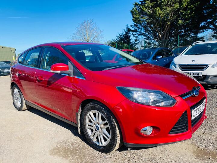 Ford Focus 1.0T EcoBoost Titanium Euro 5 (s/s) 5dr