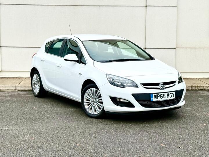 Vauxhall Astra 1.6i Excite Euro 6 5dr