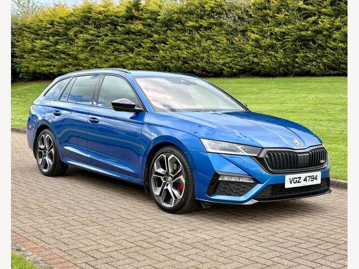 Skoda OCTAVIA 2.0 TDI VRS DSG Euro 6 (s/s) 5dr Skoda OCTAVIA 2.0 TDI VRS DSG Euro 6 (s/s) 5dr