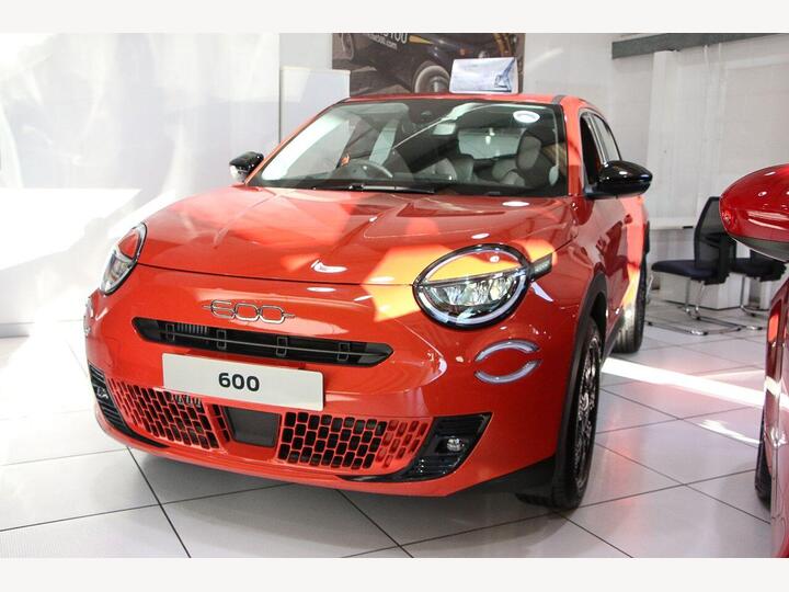 Fiat 600 Ice 1.2 MHEV E-DCT Euro 6 (s/s) 5dr