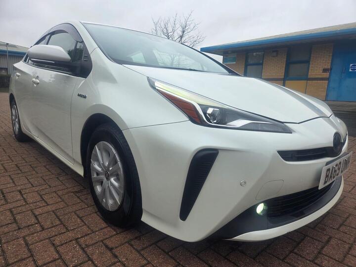 Toyota Prius 1.8 VVT-h Active Hatchback 5dr Petrol Hybrid CVT Euro 6 (s/s) (122 Ps) Toyota Prius 1.8 VVT-h Active Hatchback 5dr Petrol Hybrid CVT Euro 6 (s/s) (122 Ps)