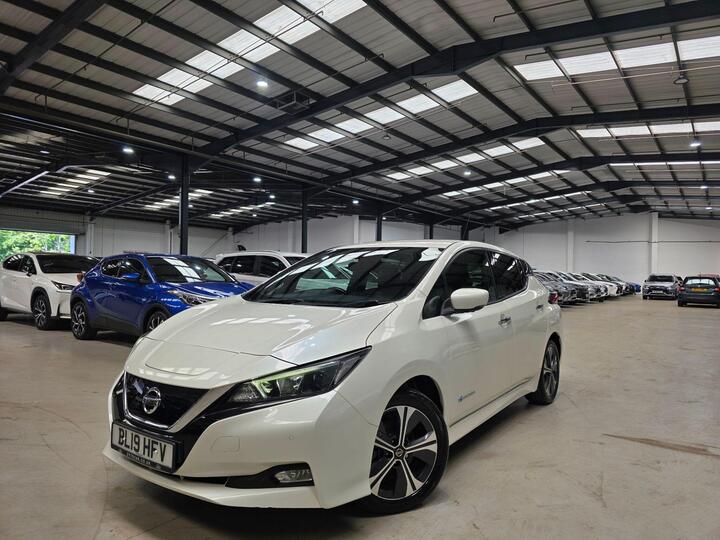 Nissan Leaf 40kWh N-Connecta Auto 5dr