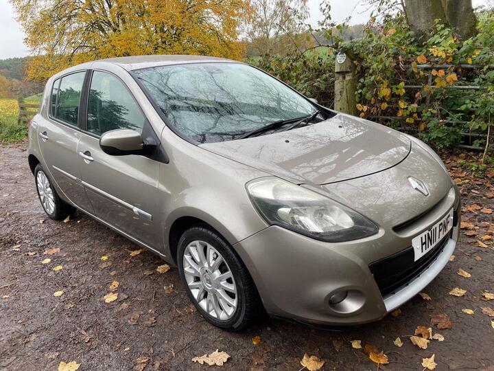 Renault Clio 1.2 TCe Dynamique TomTom Euro 5 5dr