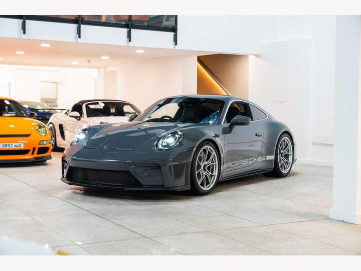Porsche 911 4.0 992 GT3 Touring PDK Euro 6 2dr