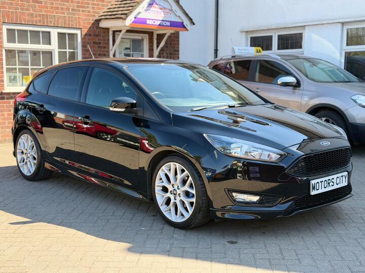 Ford Focus 1.0T EcoBoost ST-Line Euro 6 (s/s) 5dr