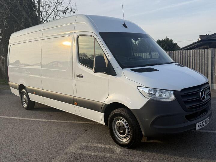 Mercedes-Benz SPRINTER 2.0 315 CDI Progressive Panel Van 5dr Diesel Manual RWD L3 H2 Euro 6 (s/s) (150 Ps) Mercedes-Benz SPRINTER 2.0 315 CDI Progressive Panel Van 5dr Diesel Manual RWD L3 H2 Euro 6 (s/s) (150 Ps)
