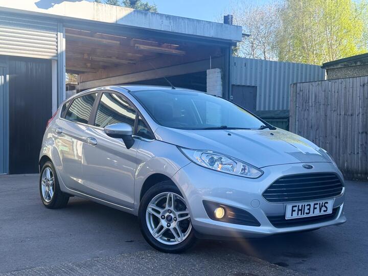 Ford Fiesta 1.6 Zetec Powershift Euro 5 5dr