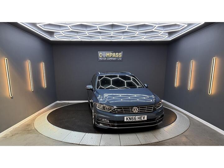 Volkswagen Passat 2.0 TDI BlueMotion Tech R-Line Euro 6 (s/s) 5dr
