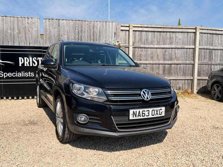 Volkswagen Tiguan 2.0 TDI BlueMotion Tech Match 4WD Euro 5 (s/s) 5dr