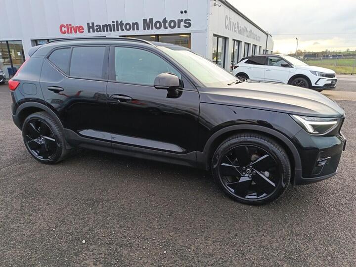 Volvo XC40 2.0 B4 MHEV Plus Black Edition DCT Auto Euro 6 (s/s) 5dr