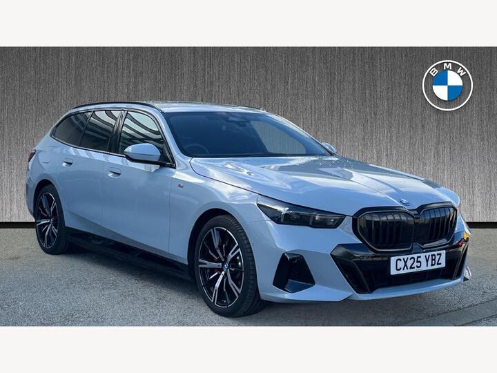 BMW 5 Series 2.0 530e 22.1kWh M Sport Pro Touring Steptronic Euro 6 (s/s) 5dr BMW 5 Series 2.0 530e 22.1kWh M Sport Pro Touring Steptronic Euro 6 (s/s) 5dr