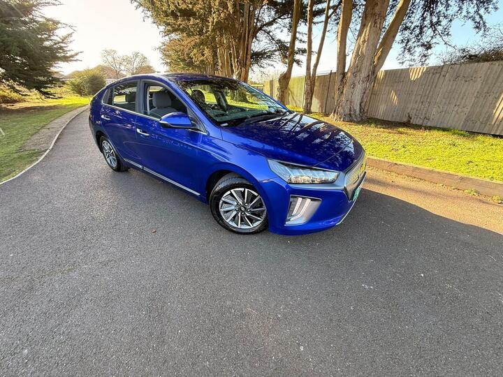 Hyundai IONIQ 38.3kWh Premium Auto 5dr Hyundai IONIQ 38.3kWh Premium Auto 5dr