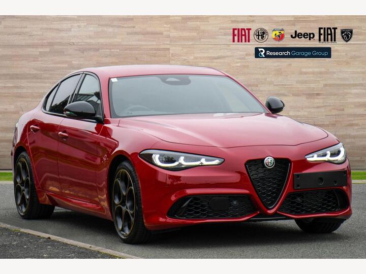 Alfa Romeo Giulia 2.0T Intensa Auto Euro 6 (s/s) 4dr