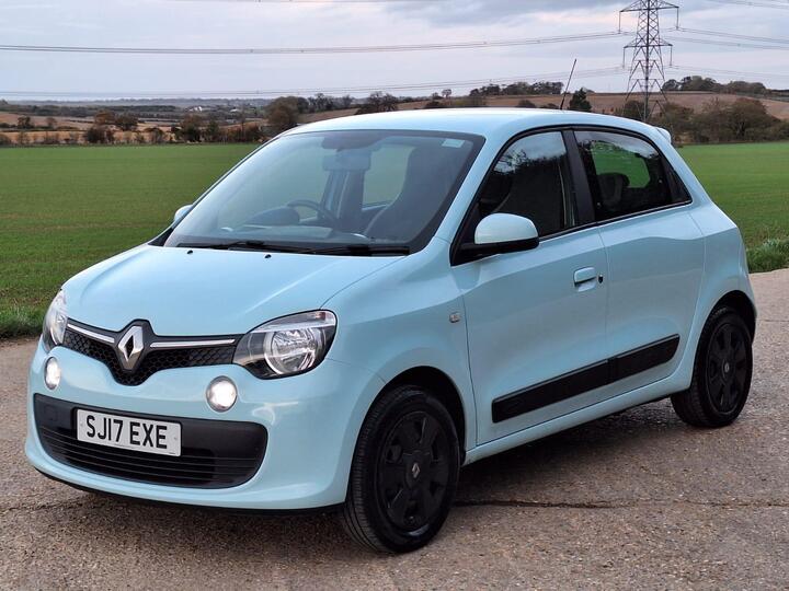 Renault Twingo 1.0 SCe Play Euro 6 5dr Renault Twingo 1.0 SCe Play Euro 6 5dr