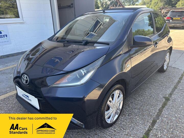 Toyota AYGO 1.0 VVT-i X-pression X-wave Euro 5 5dr Euro 5