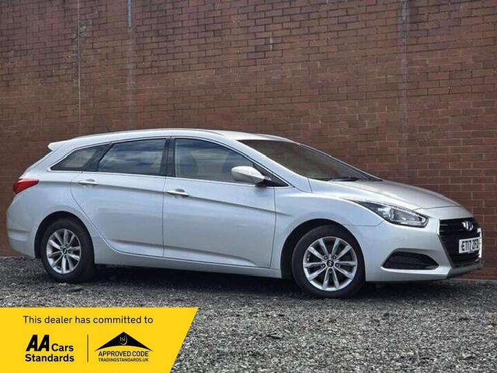 Hyundai I40 1.7 CRDi Blue Drive S Tourer Euro 6 (s/s) 5dr Hyundai I40 1.7 CRDi Blue Drive S Tourer Euro 6 (s/s) 5dr