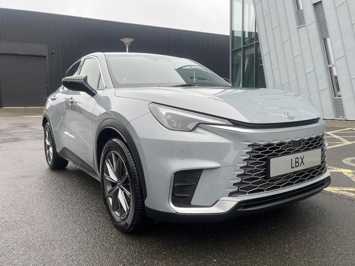 Lexus LBX 1.5 VVT-iE Premium Plus E-CVT Euro 6 (s/s) 5dr