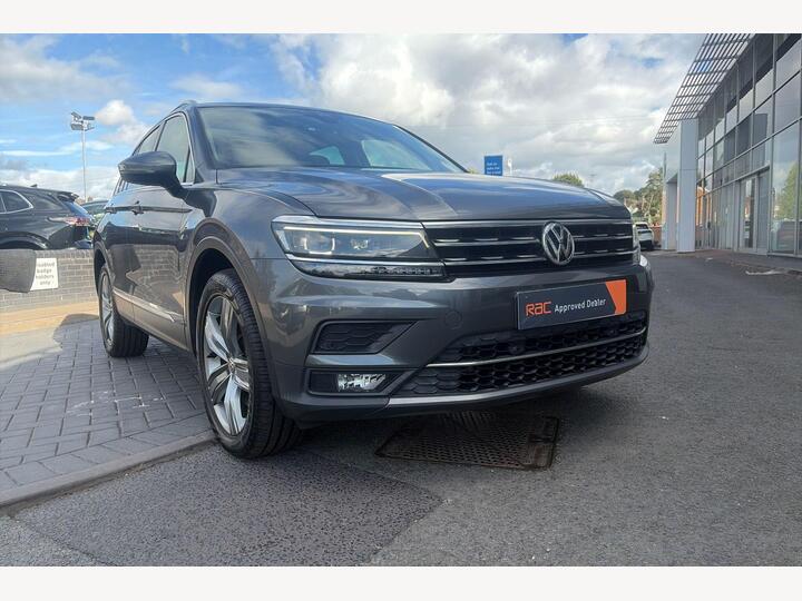 Volkswagen Tiguan 2.0 TSI SEL DSG 4Motion Euro 6 (s/s) 5dr