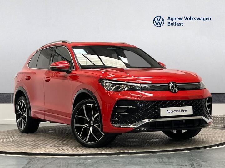 Volkswagen Tiguan 1.5 TSI EHybrid 19.7kWh R-Line DSG Euro 6 (s/s) 5dr Volkswagen Tiguan 1.5 TSI EHybrid 19.7kWh R-Line DSG Euro 6 (s/s) 5dr