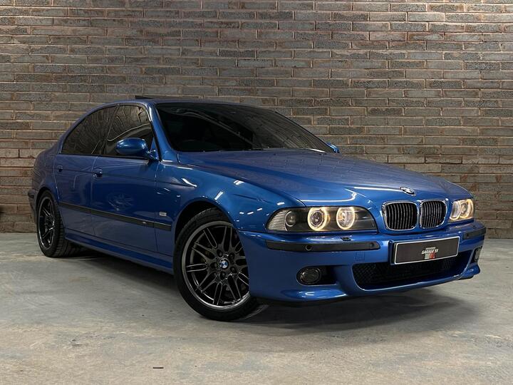 BMW M5 4.9i 4dr