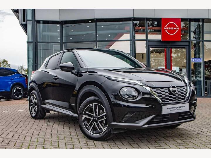 Nissan Juke 1.6 N-Connecta Auto Euro 6 5dr