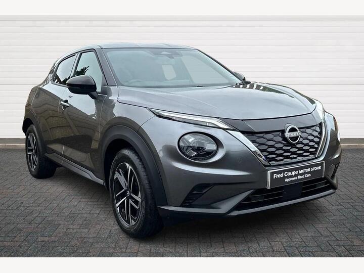 Nissan JUKE 1.6 N-Connecta Auto Euro 6 5dr