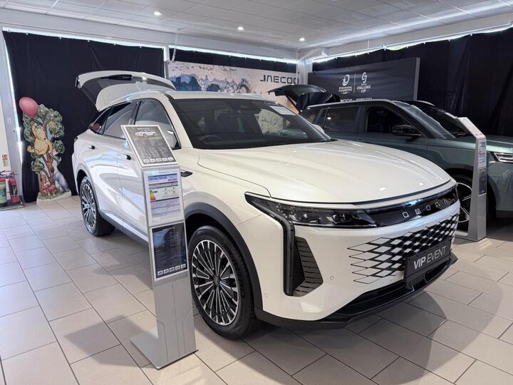 OMODA 9 1.5T SHS 34.46kWh Noble DHT3 4WD Euro 6 (s/s) 5dr