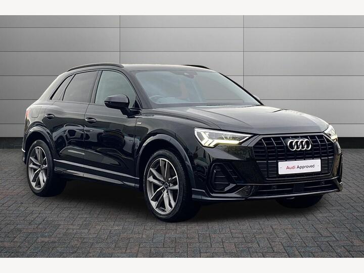 Audi Q3 1.5 TFSI CoD 35 Black Edition S Tronic Euro 6 (s/s) 5dr