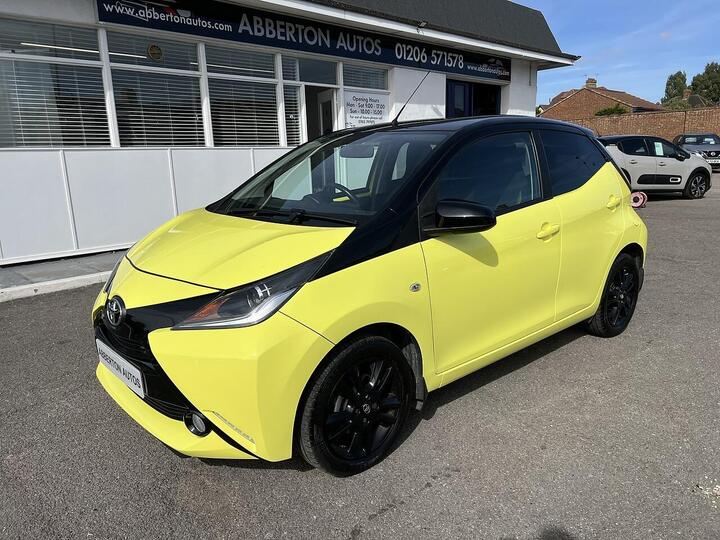 Toyota AYGO 1.0 VVT-i X-cite 3 Yellow Bi-Tone Euro 6 5dr