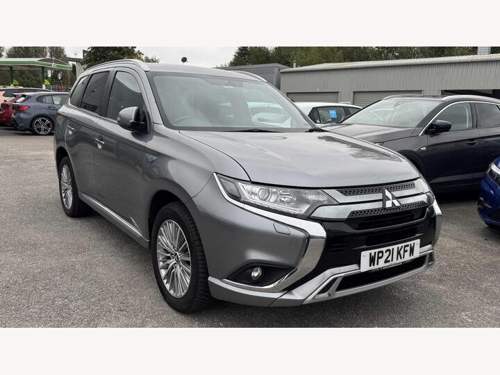 Mitsubishi OUTLANDER ESTATE 2.4h TwinMotor 13.8kWh Dynamic CVT 4WD Euro 6 (s/s) 5dr