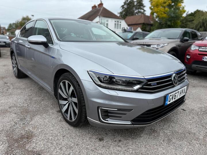 Volkswagen Passat 1.4 TSI GTE Advance DSG Euro 6 (s/s) 4dr Volkswagen Passat 1.4 TSI GTE Advance DSG Euro 6 (s/s) 4dr