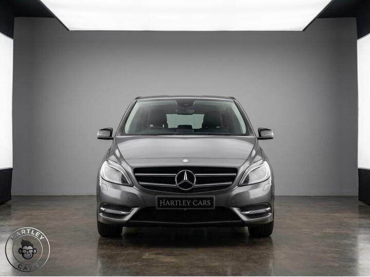 Mercedes-Benz B Class 1.8 B200 CDI Sport 7G-DCT Euro 5 (s/s) 5dr Mercedes-Benz B Class 1.8 B200 CDI Sport 7G-DCT Euro 5 (s/s) 5dr