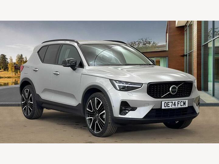 Volvo XC40 2.0 B4 MHEV Ultra Dark DCT Auto Euro 6 (s/s) 5dr