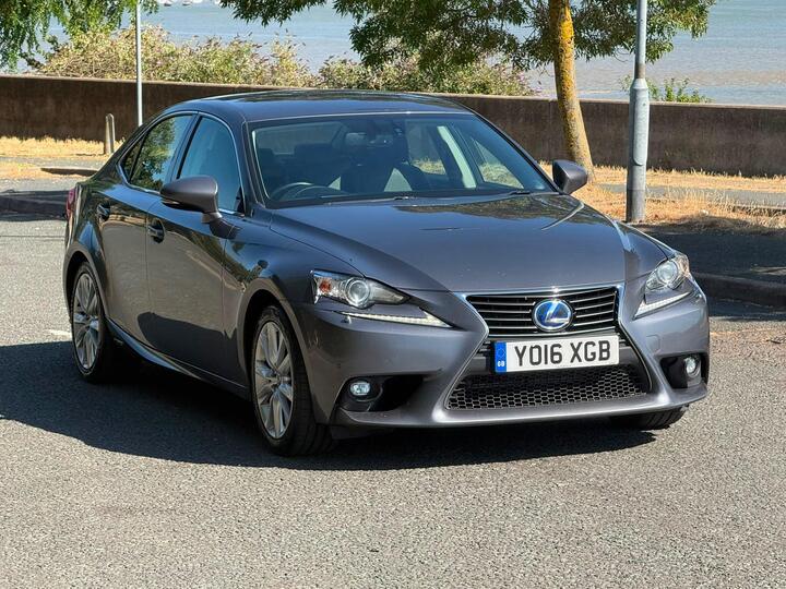 Lexus IS 2.5 300h Advance E-CVT Euro 6 (s/s) 4dr