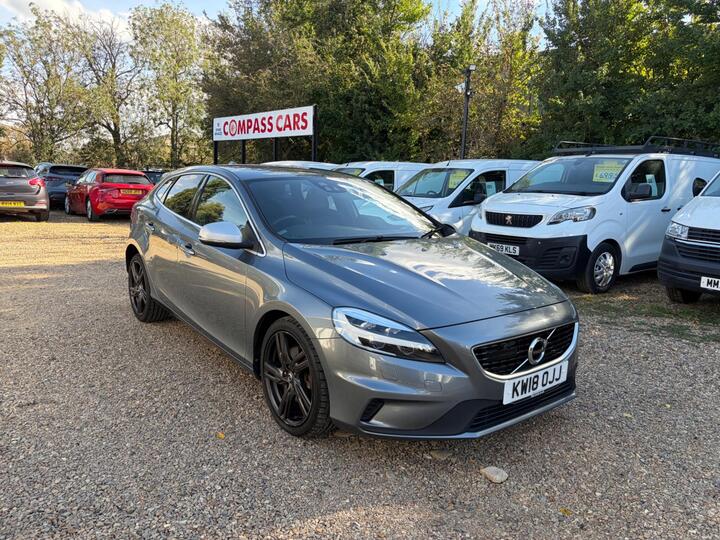 Volvo V40 2.0 D3 R-Design Pro Auto Euro 6 (s/s) 5dr