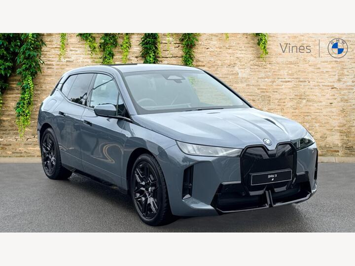 BMW IX XDrive45 M Sport 45 100.6kWh M Sport Auto XDrive 5dr (11kW Charger)