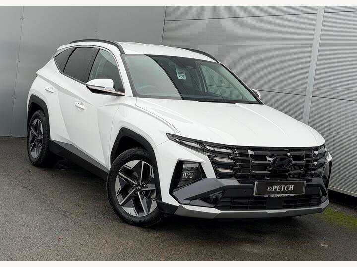 Hyundai TUCSON 1.6 T-GDi MHEV Premium DCT Euro 6 (s/s) 5dr Hyundai TUCSON 1.6 T-GDi MHEV Premium DCT Euro 6 (s/s) 5dr