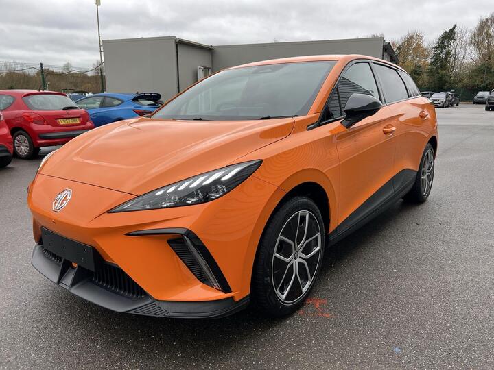 MG MG4 64kWh Trophy Long Range Auto 5dr