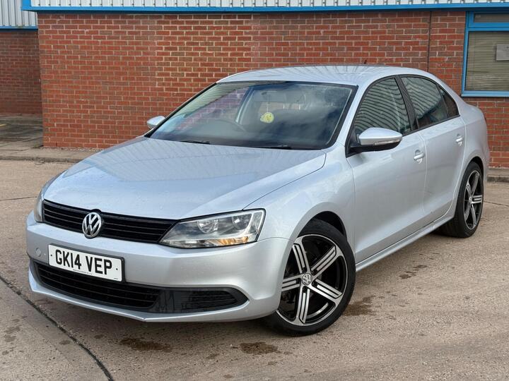 Volkswagen Jetta 1.6 TDI BlueMotion Tech S Euro 5 (s/s) 4dr