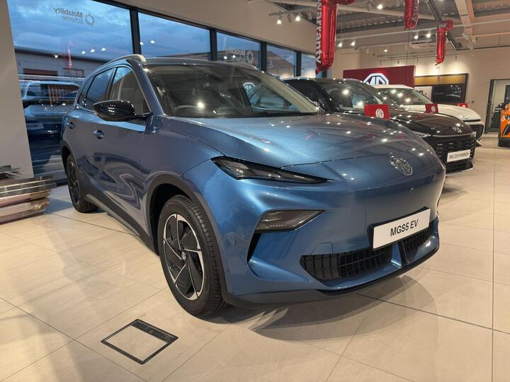 MG MGS5 64kWh Trophy Long Range Auto 5dr