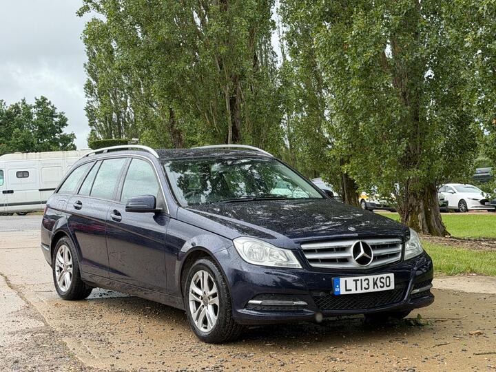 Mercedes-Benz C Class 2.1 C220 CDI BlueEfficiency Executive SE Euro 5 (s/s) 5dr