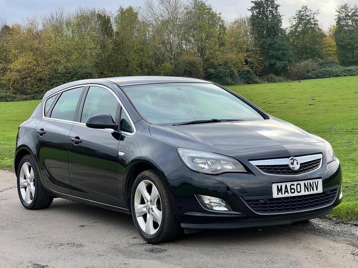 Vauxhall Astra 1.4 16v SRi Euro 5 5dr Vauxhall Astra 1.4 16v SRi Euro 5 5dr