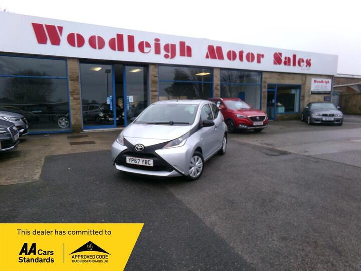 Toyota AYGO 1.0 VVT-i X Euro 6 5dr