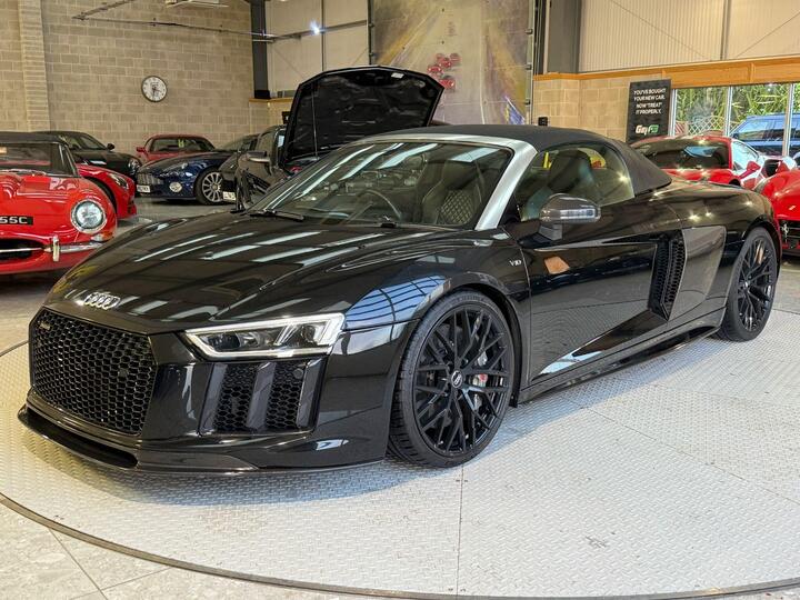 Audi R8 5.2 FSI V10 Plus Spyder S Tronic Quattro Euro 6 (s/s) 2dr