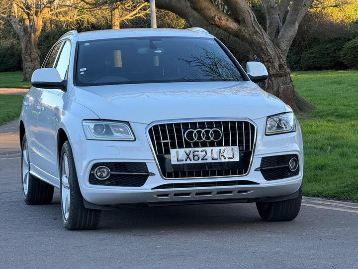 Audi Q5 2.0 TFSI S Line SUV 5dr Petrol Tiptronic Quattro Euro 5 (s/s) (225 Ps)
