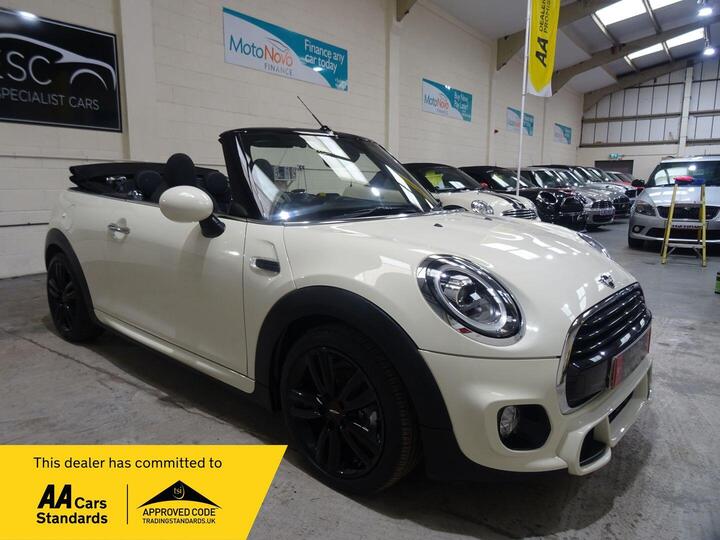 MINI Convertible 1.5 Cooper Steptronic Euro 6 (s/s) 2dr MINI Convertible 1.5 Cooper Steptronic Euro 6 (s/s) 2dr