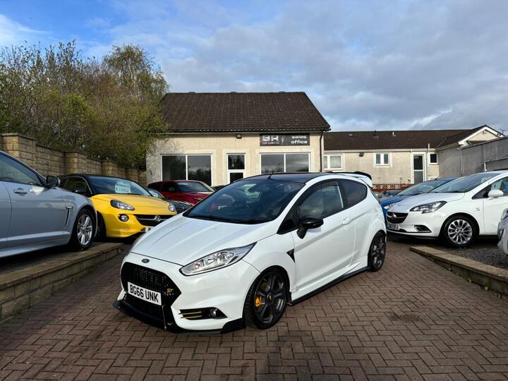 Ford Fiesta 1.6T EcoBoost ST-3 Euro 6 3dr